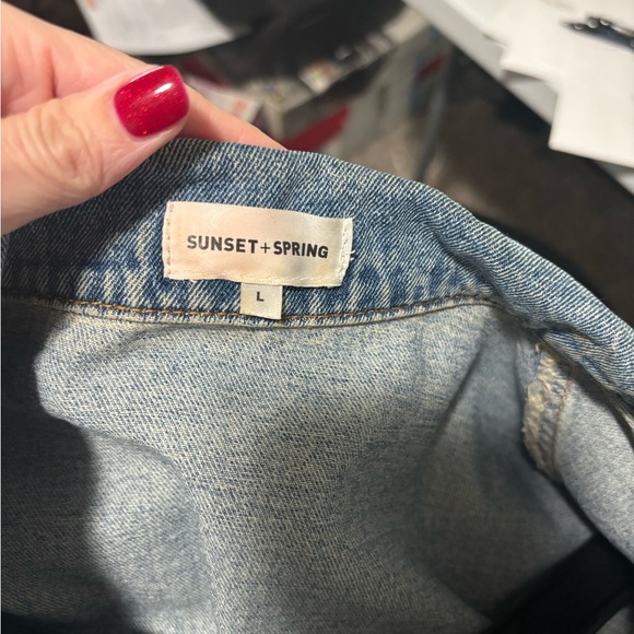 Sunset and Spring Pearl Distrssed Denim Jacket size Large - Picture 5 of 6